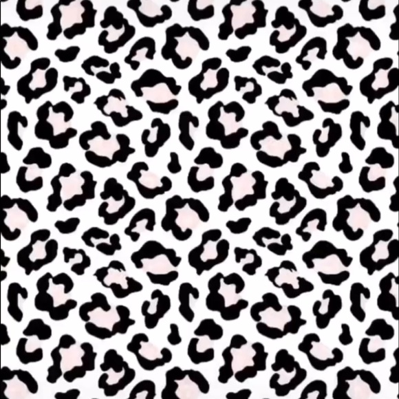 Meet your Posher, Addison - Picture 1 of 1